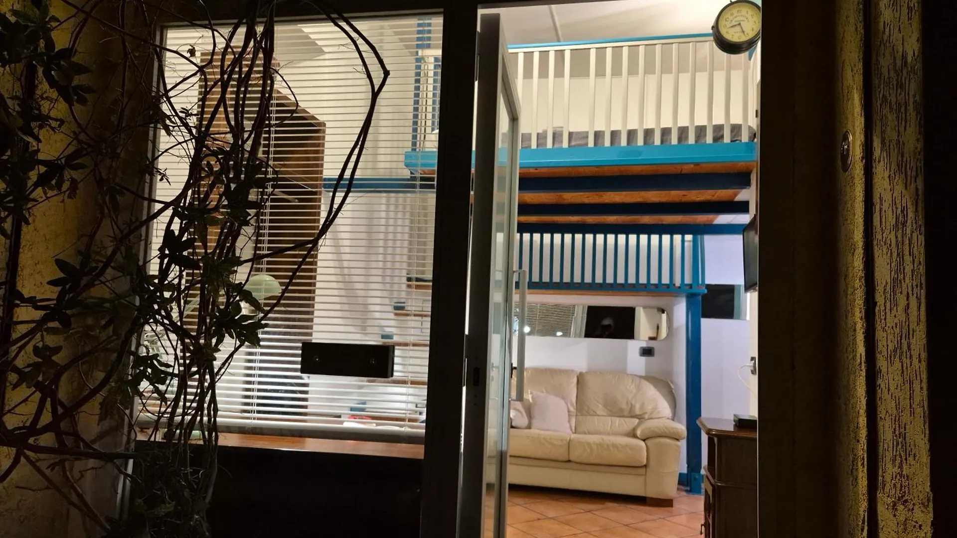 Mithra Hosting Hotel Rome 0*,  Italy