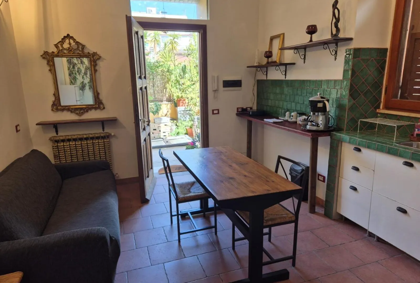 Guest house Mithra Hosting Hotel Rome